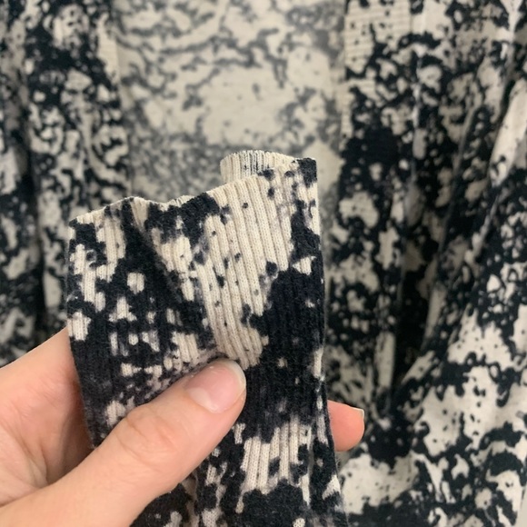 Cardigan - Picture 5 of 7